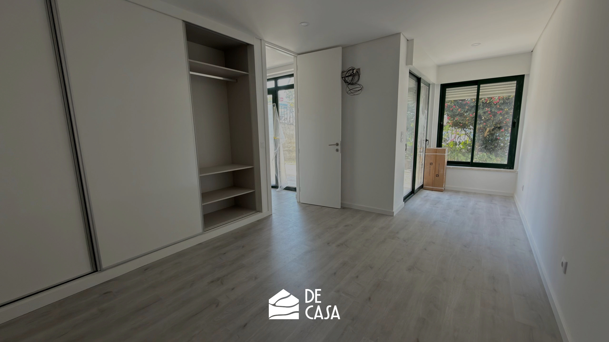Apartamento T1 em Repeses e S. Salvador